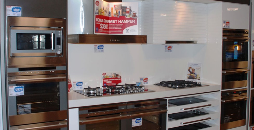 Commercial Displays and Retail Shop Fit outs